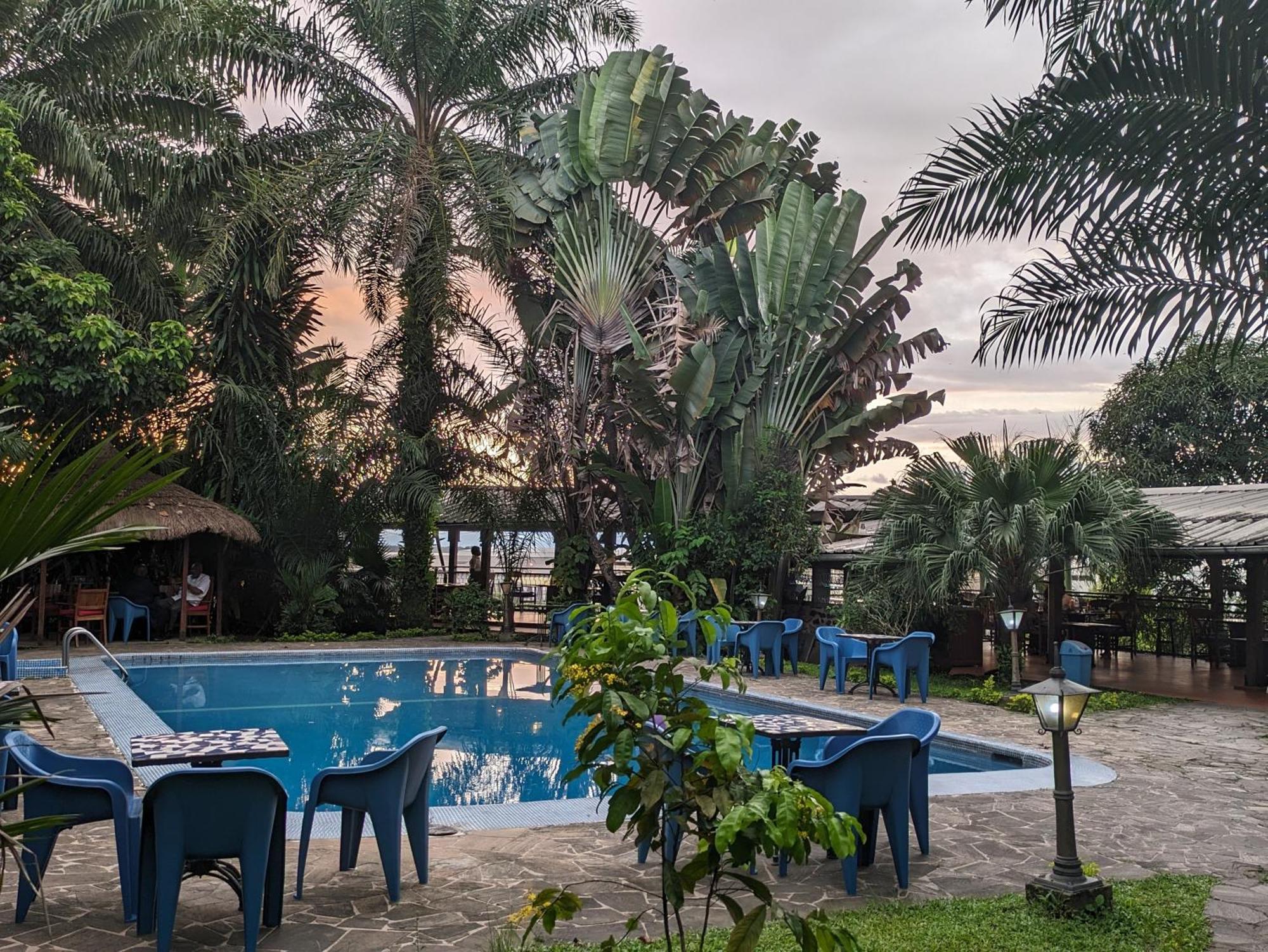 Hotel Foyer Du Marin à Douala Extérieur photo